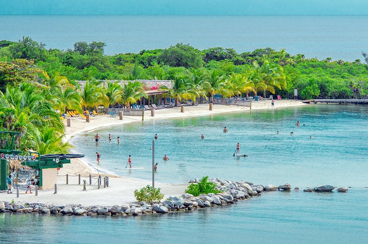 14 Πράγματα που πρέπει να κάνετε στην Ονδούρα ένας παράδεισος στην Καραϊβική